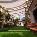 Vittoria Πανσιόν 4*